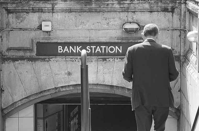 Monument Bank tube station image of